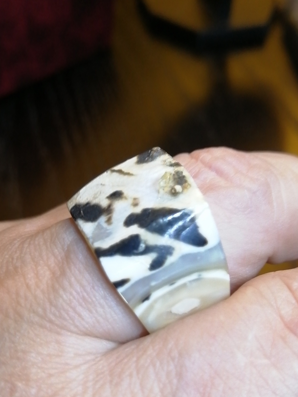 Trochus Shell &Mother Of Pearl Unique Wide Ring Size 10
